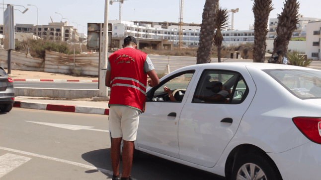 حراس يستخلصون بالقوة واجبات ركن السيارات بأكادير - AgadirToday