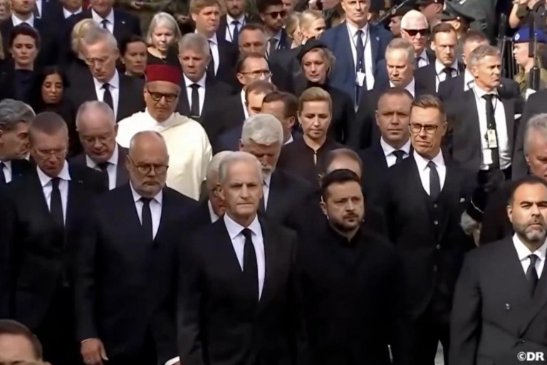  أخنوش يمثل جلالة الملك في مراسم جنازة ملك النرويج هارالد الخامس - اكادير اليوم
